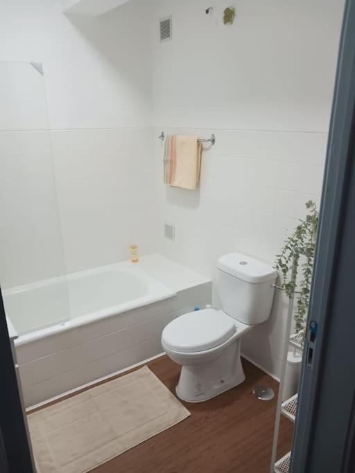Simpatico Apartamento No Centro Lisbon Luaran gambar