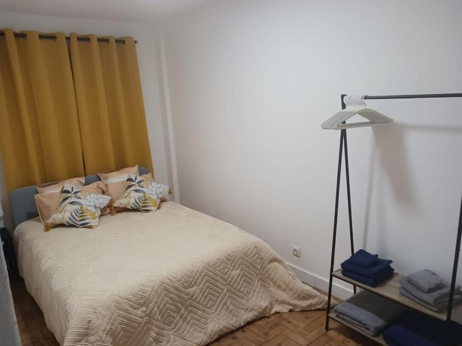 Simpatico Apartamento No Centro Lisbon Luaran gambar